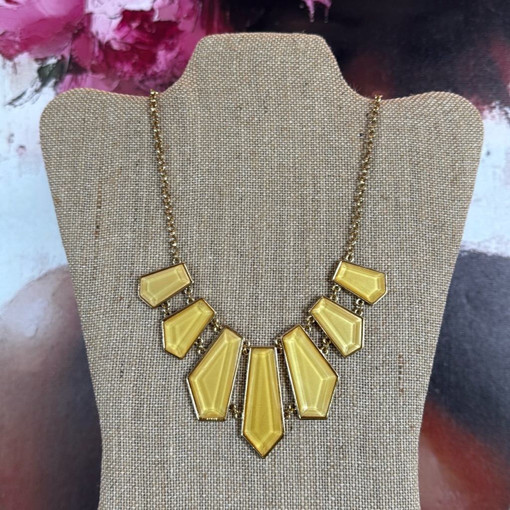 Shimmering Gold Necklace Set 20$